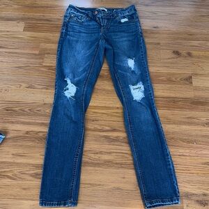 Cute gently used size 2 REFUGE JEANS
